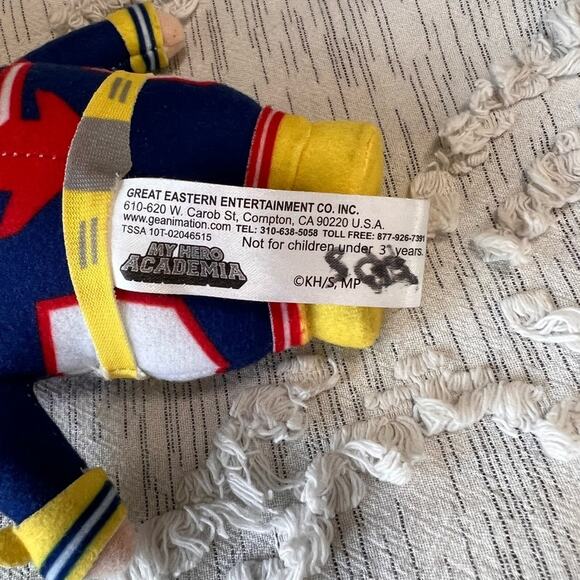 My Hero Academia All Might 8" Plush - Picture 3 of 3